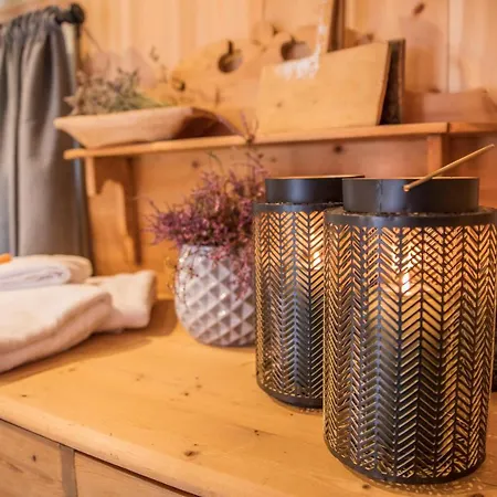 Farm stay Fjelleventyret Gardsovernatting Skjak