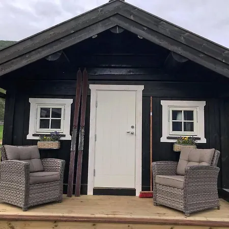 ファームステイ Fjelleventyret Gardsovernatting *