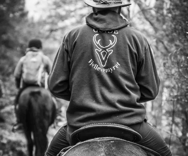 Fjelleventyret Gardsovernatting Séjour à la ferme Skjåk